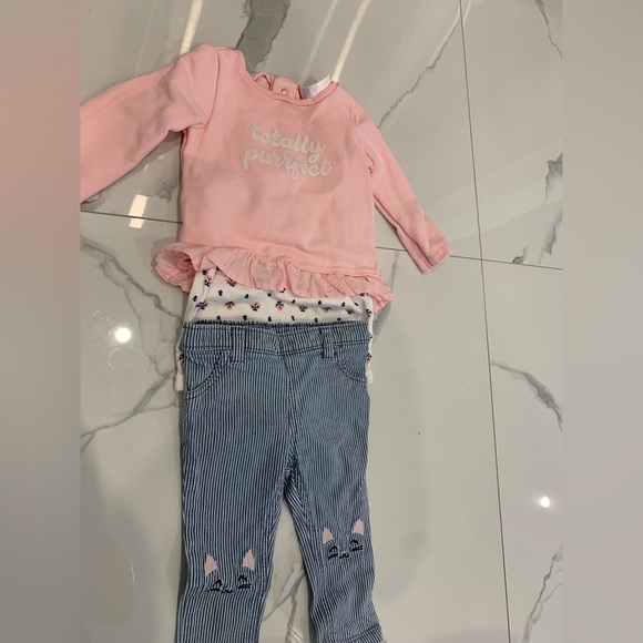 Baby girl 3 piece cat outfit. Size 9 months. Carters. EUC - Picture 5 of 5